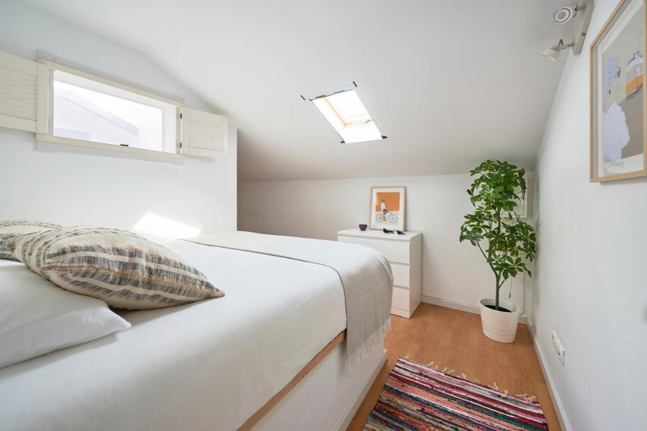 Bright Apt W Balcony, Ac, Parking, By Timecooler ลิสบอน ภายนอก รูปภาพ